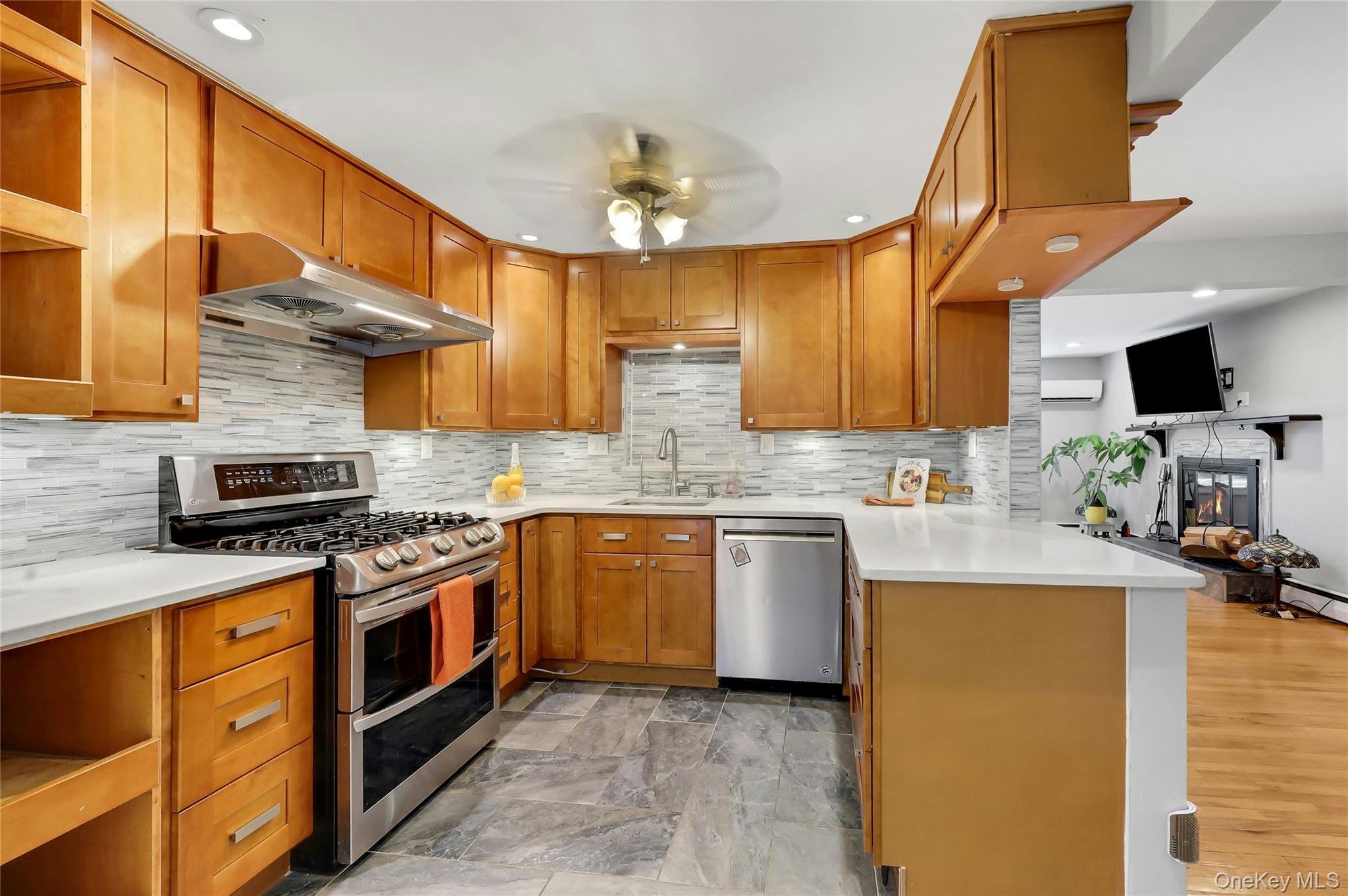 Single Family Short Hill Road Rockland County, NY 10956, MLS-1021593-22