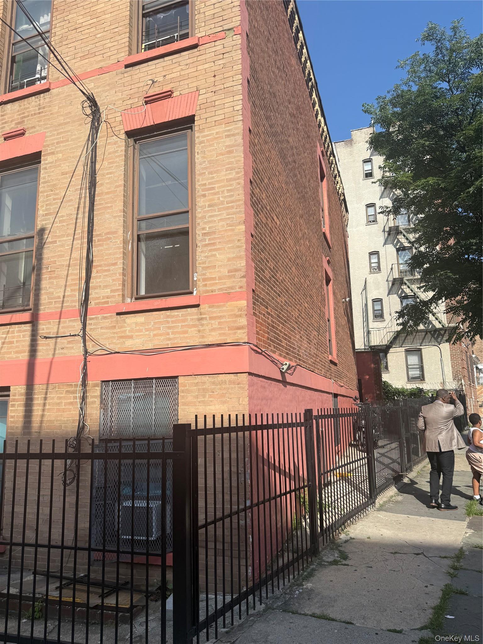 Single Family Washington Avenue  Bronx, NY 10457, MLS-1021594-2