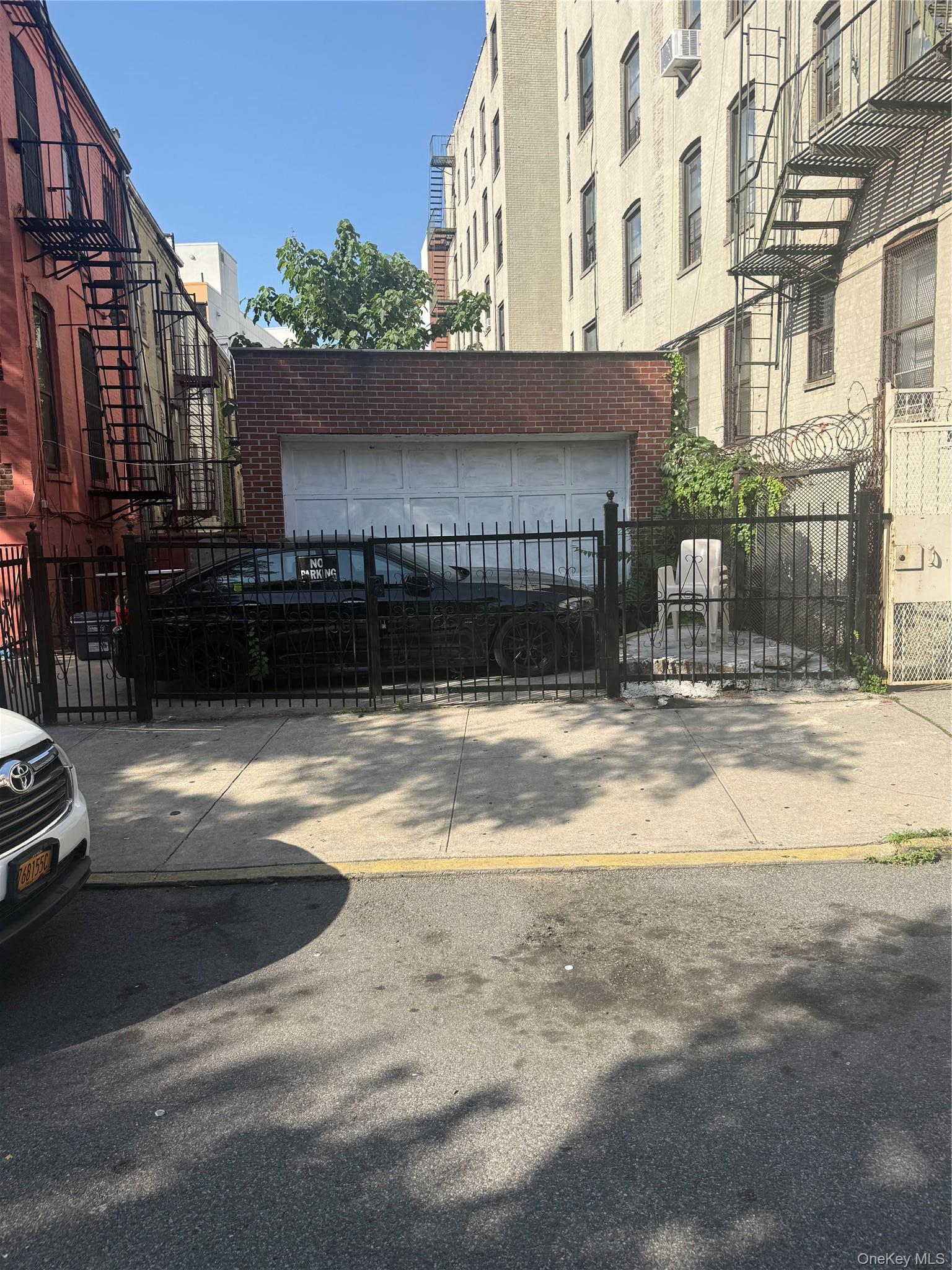 Single Family Washington Avenue  Bronx, NY 10457, MLS-1021594-3