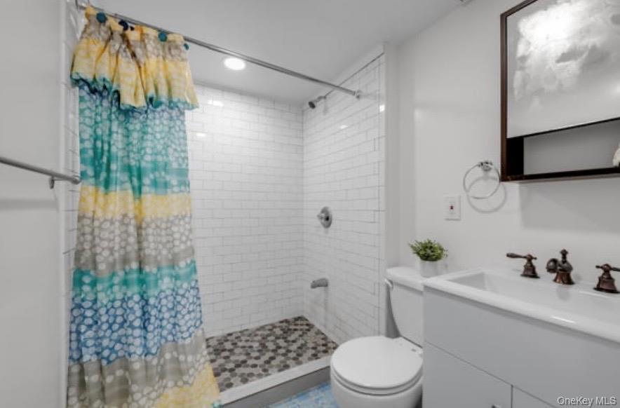 Single Family 21st Road Queens, NY 11357, MLS-1021599-16