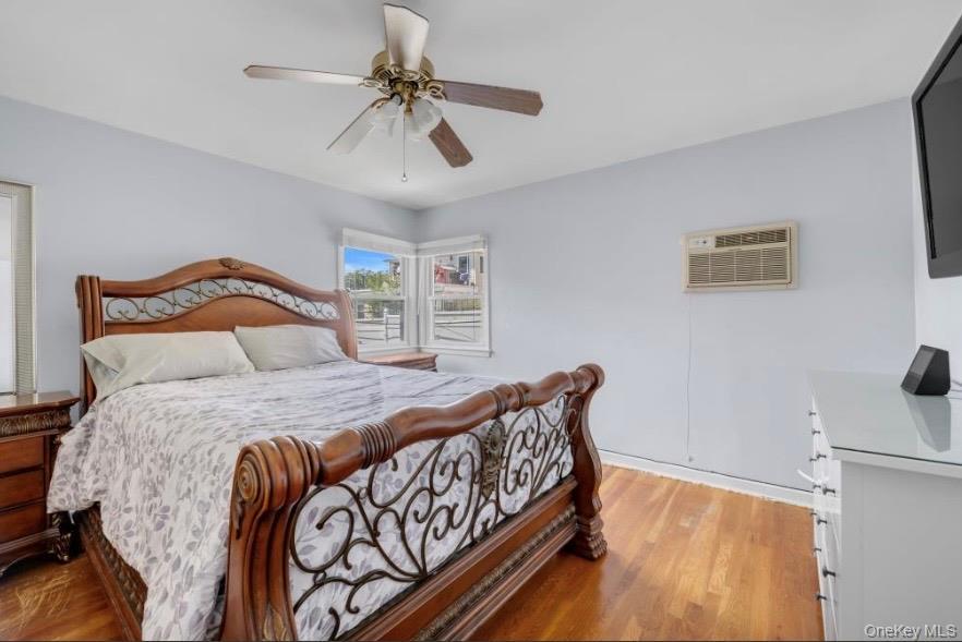 Single Family 21st Road Queens, NY 11357, MLS-1021599-9