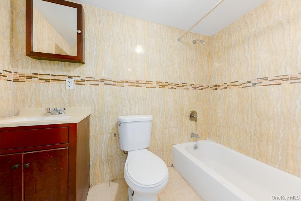 Apartment 96 E Brooklyn, NY 11236, MLS-1021616-6