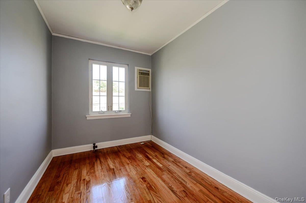 Single Family Utopia Parkway Queens, NY 11366, MLS-1021620-11