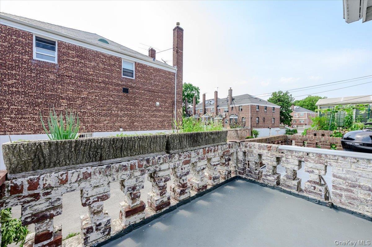 Single Family Utopia Parkway Queens, NY 11366, MLS-1021620-17