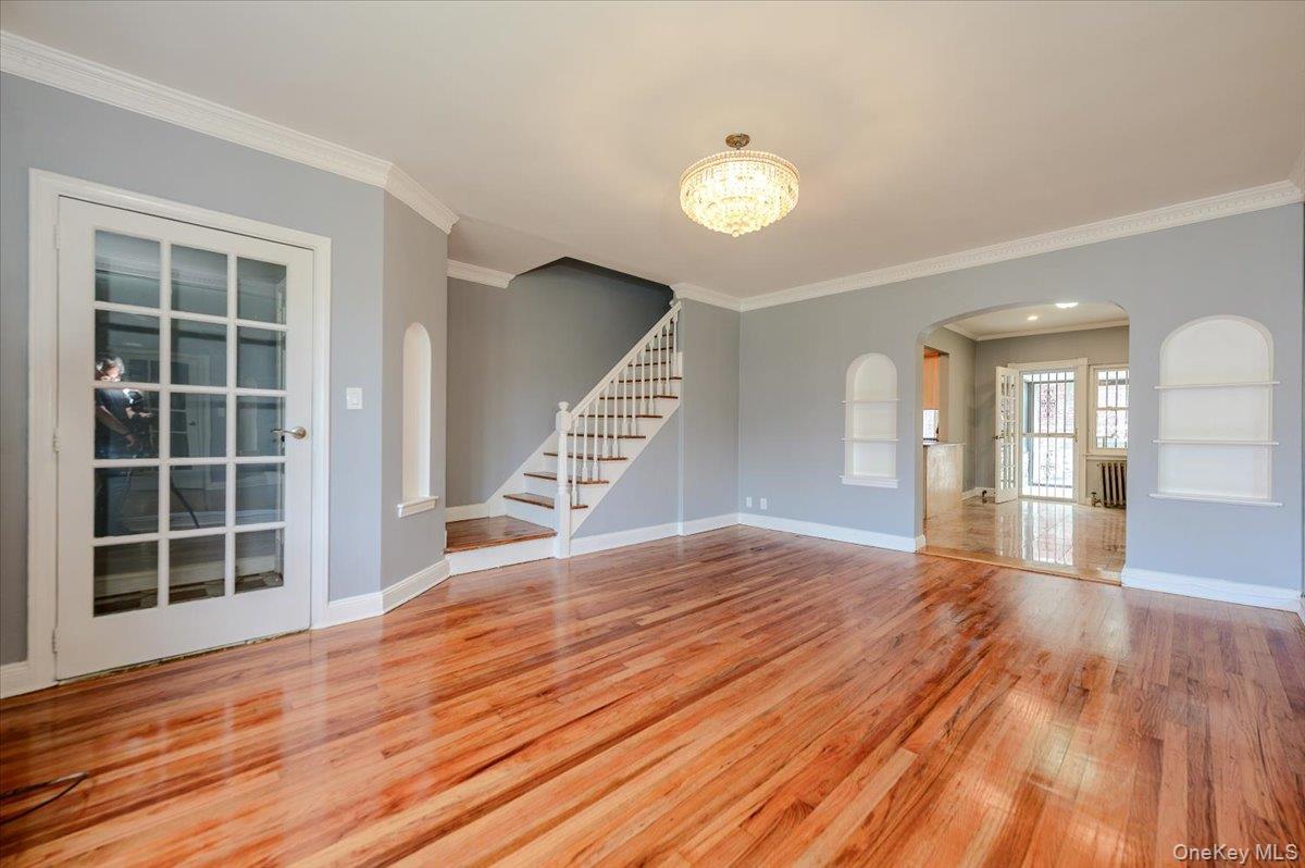 Single Family Utopia Parkway Queens, NY 11366, MLS-1021620-2