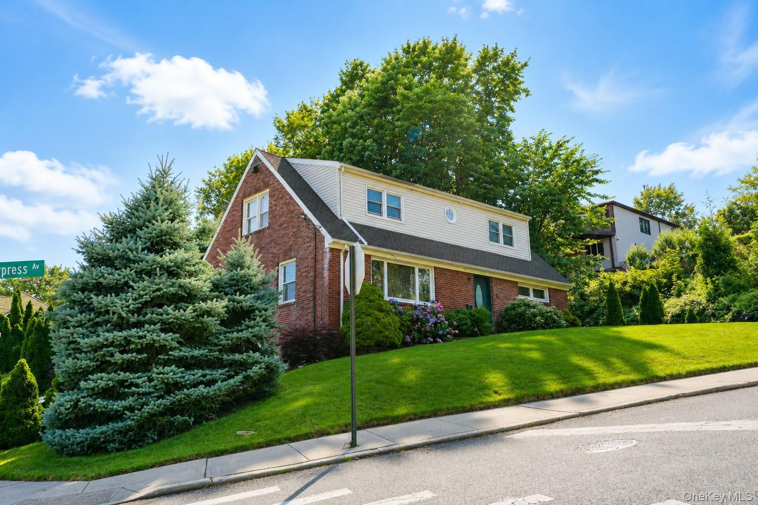 Single Family Cypress Avenue Staten Island, NY 10301, MLS-1021660-2