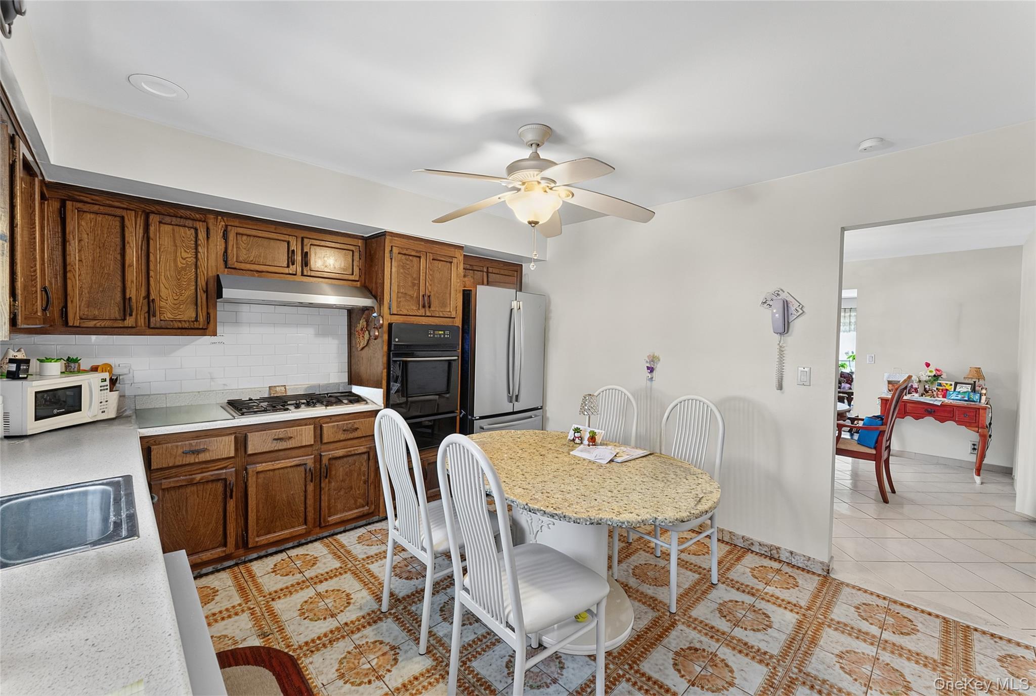 Single Family Curtis Lane  Westchester County, NY 10710, MLS-1021669-20