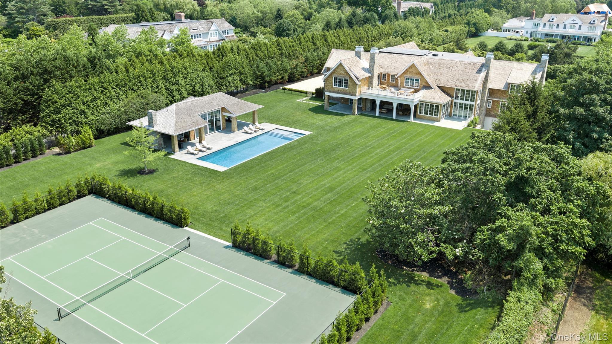 Single Family Halsey Lane Suffolk County, NY 11932, MLS-1021687-39