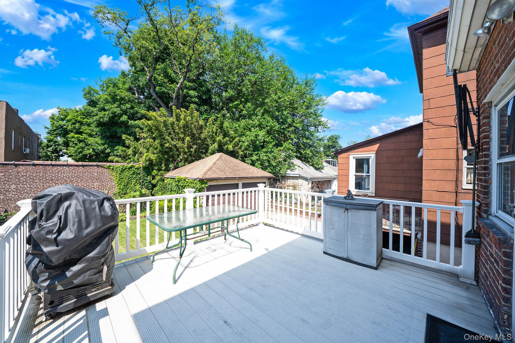 Single Family Lurting Avenue Bronx, NY 10461, MLS-1021736-26
