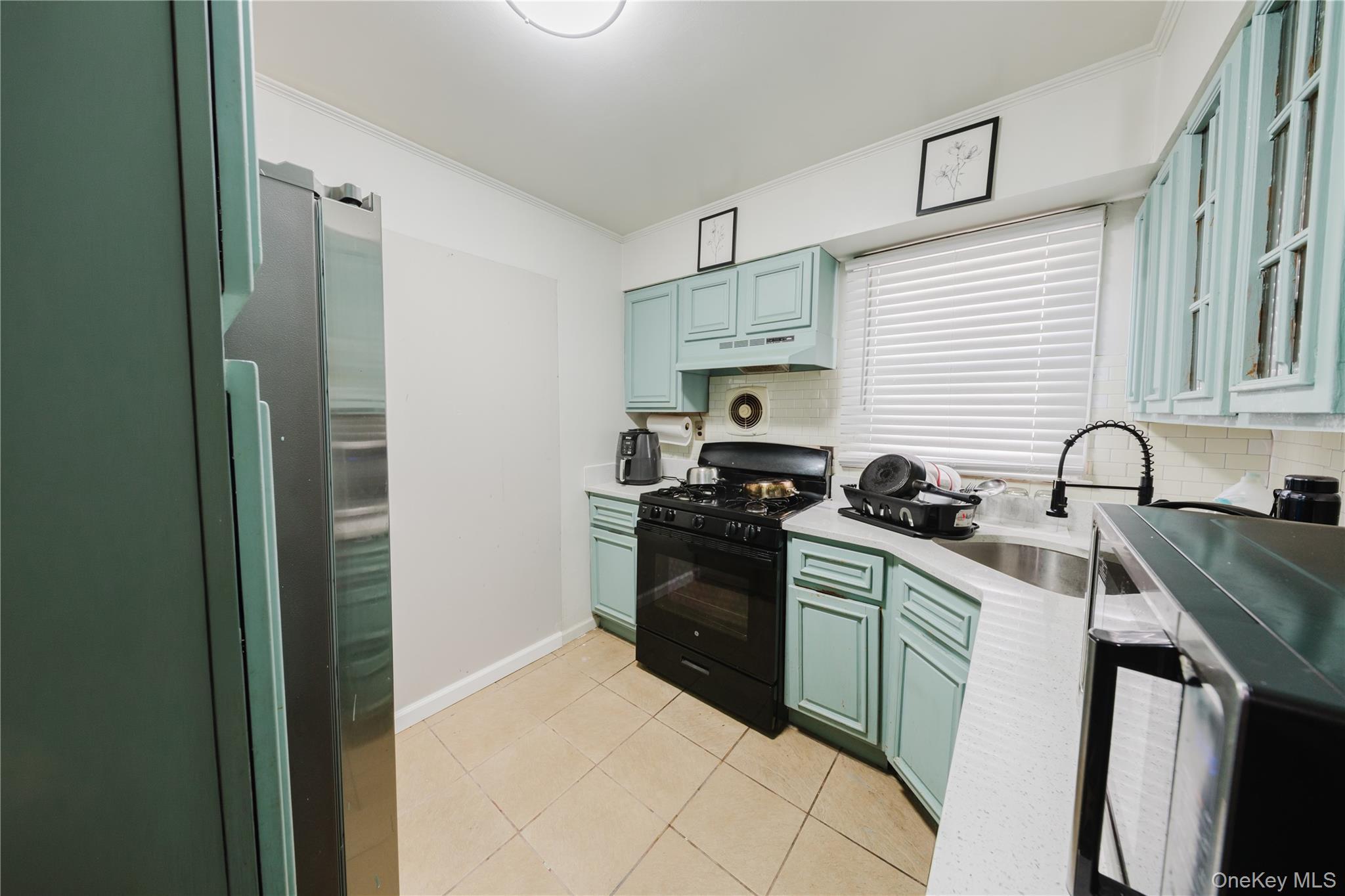 Single Family 137th Avenue Queens, NY 11434, MLS-1021740-3