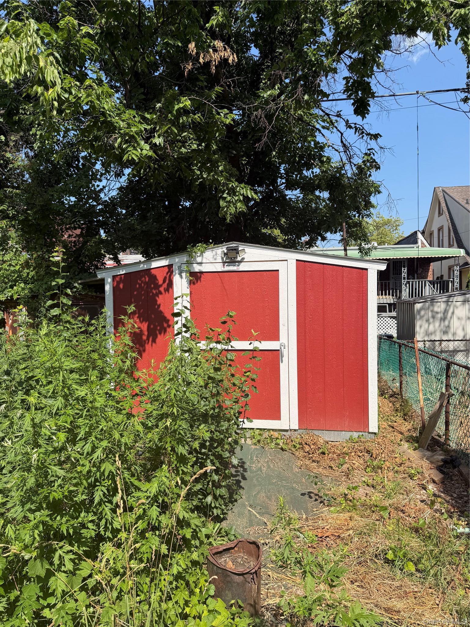 Single Family Fenton Avenue Bronx, NY 10469, MLS-1021807-3