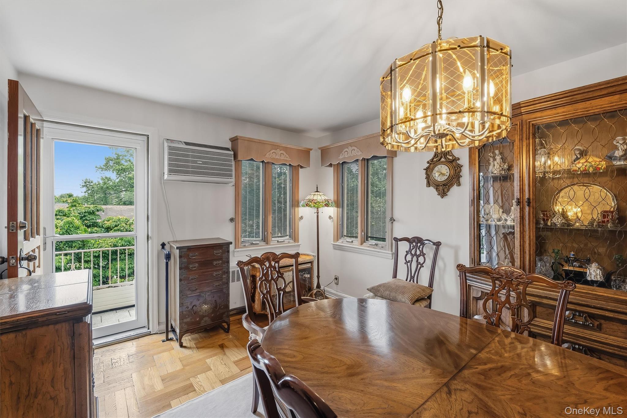 Single Family Westervelt Avenue Bronx, NY 10469, MLS-1021810-12