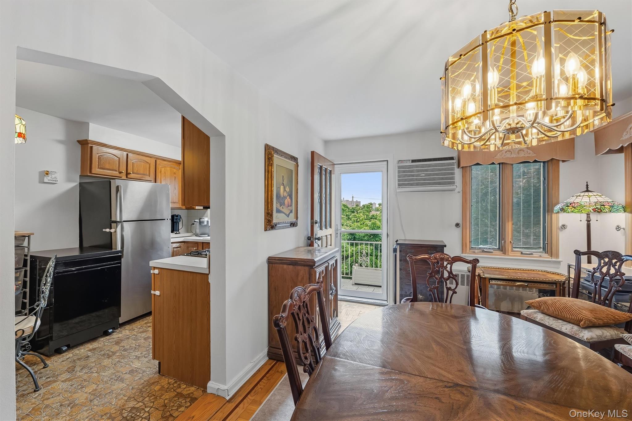 Single Family Westervelt Avenue Bronx, NY 10469, MLS-1021810-13