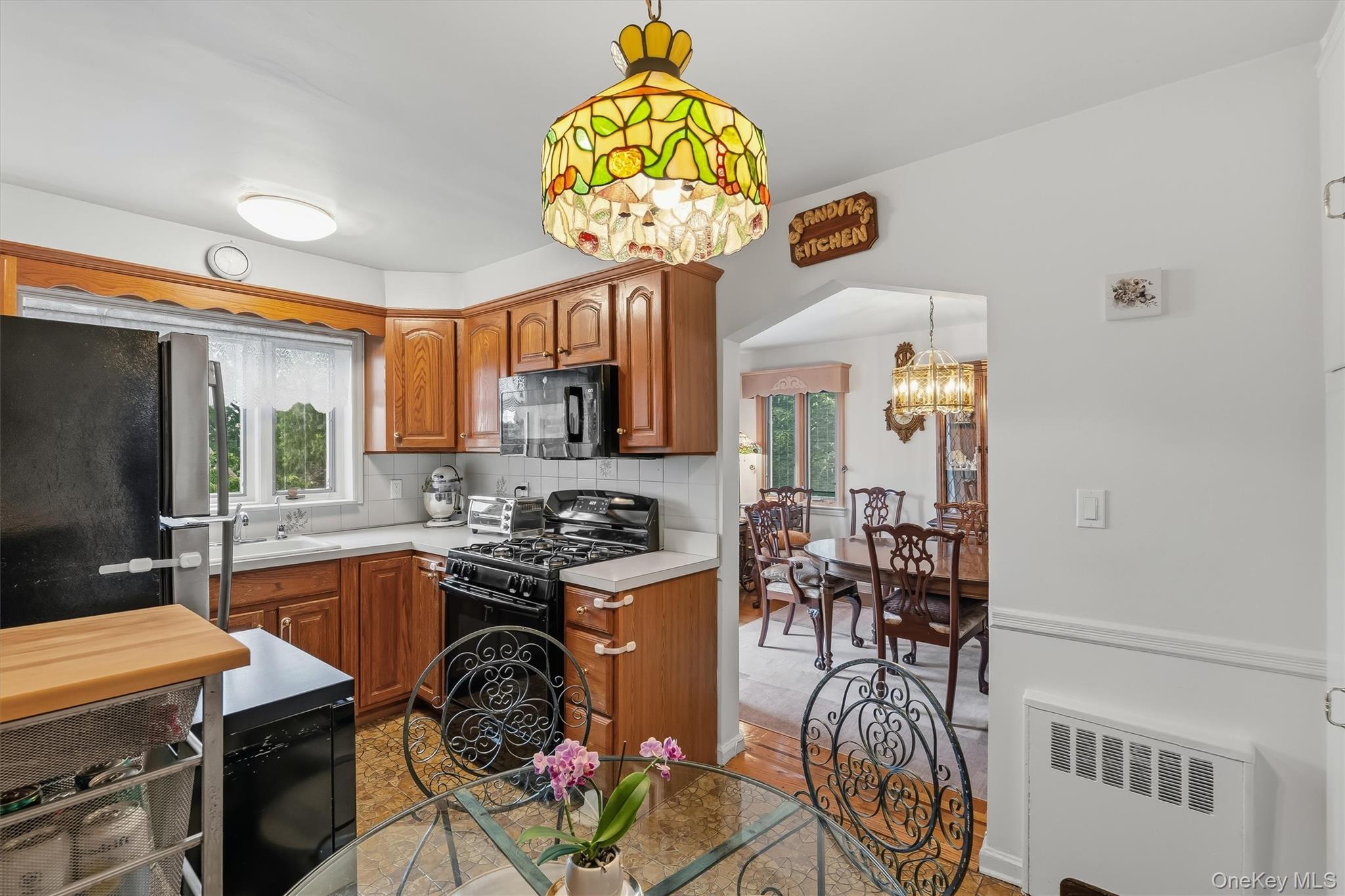 Single Family Westervelt Avenue Bronx, NY 10469, MLS-1021810-16