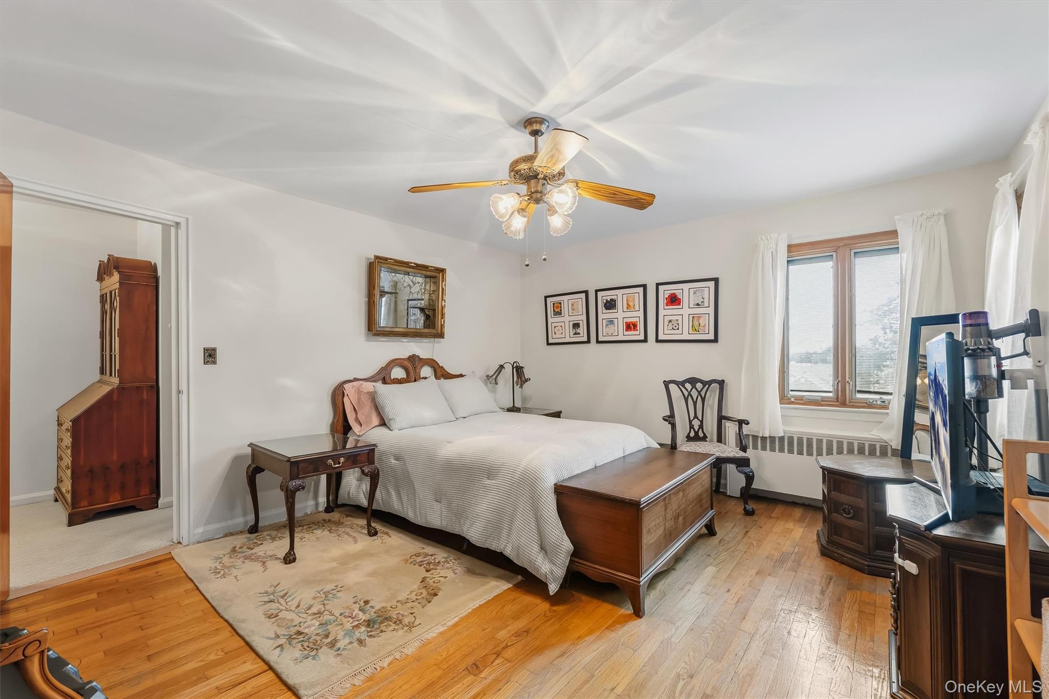 Single Family Westervelt Avenue Bronx, NY 10469, MLS-1021810-25