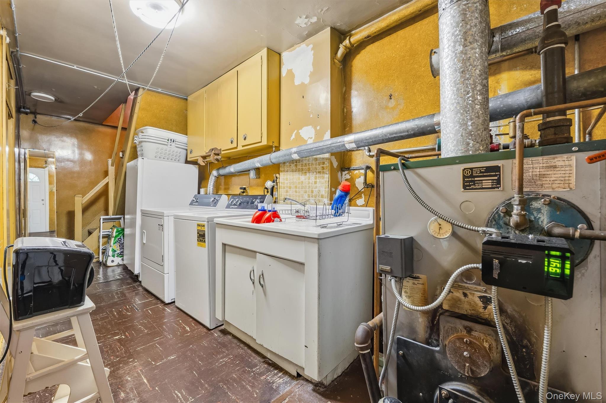 Single Family Westervelt Avenue Bronx, NY 10469, MLS-1021810-30