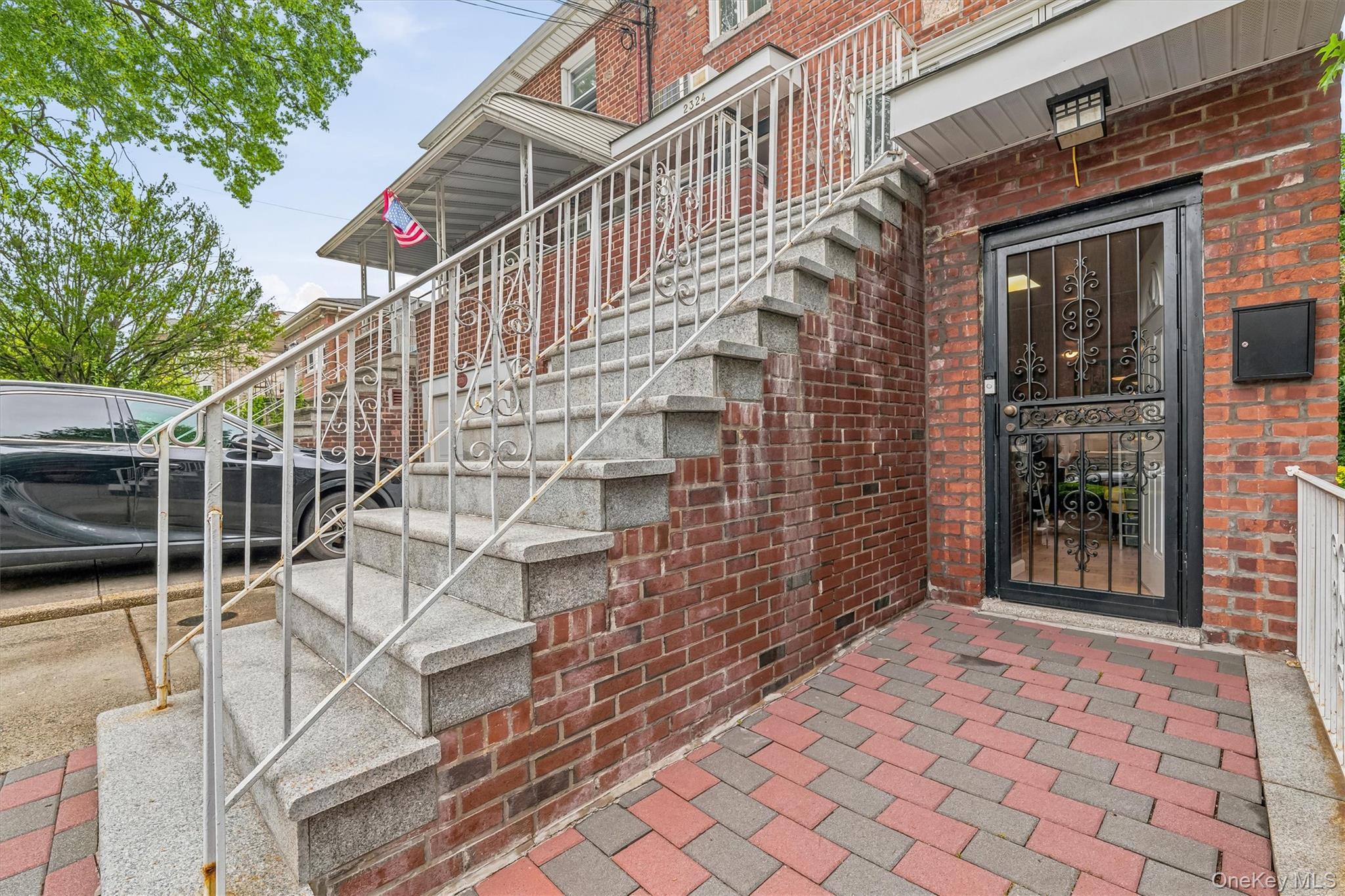 Single Family Westervelt Avenue Bronx, NY 10469, MLS-1021810-31