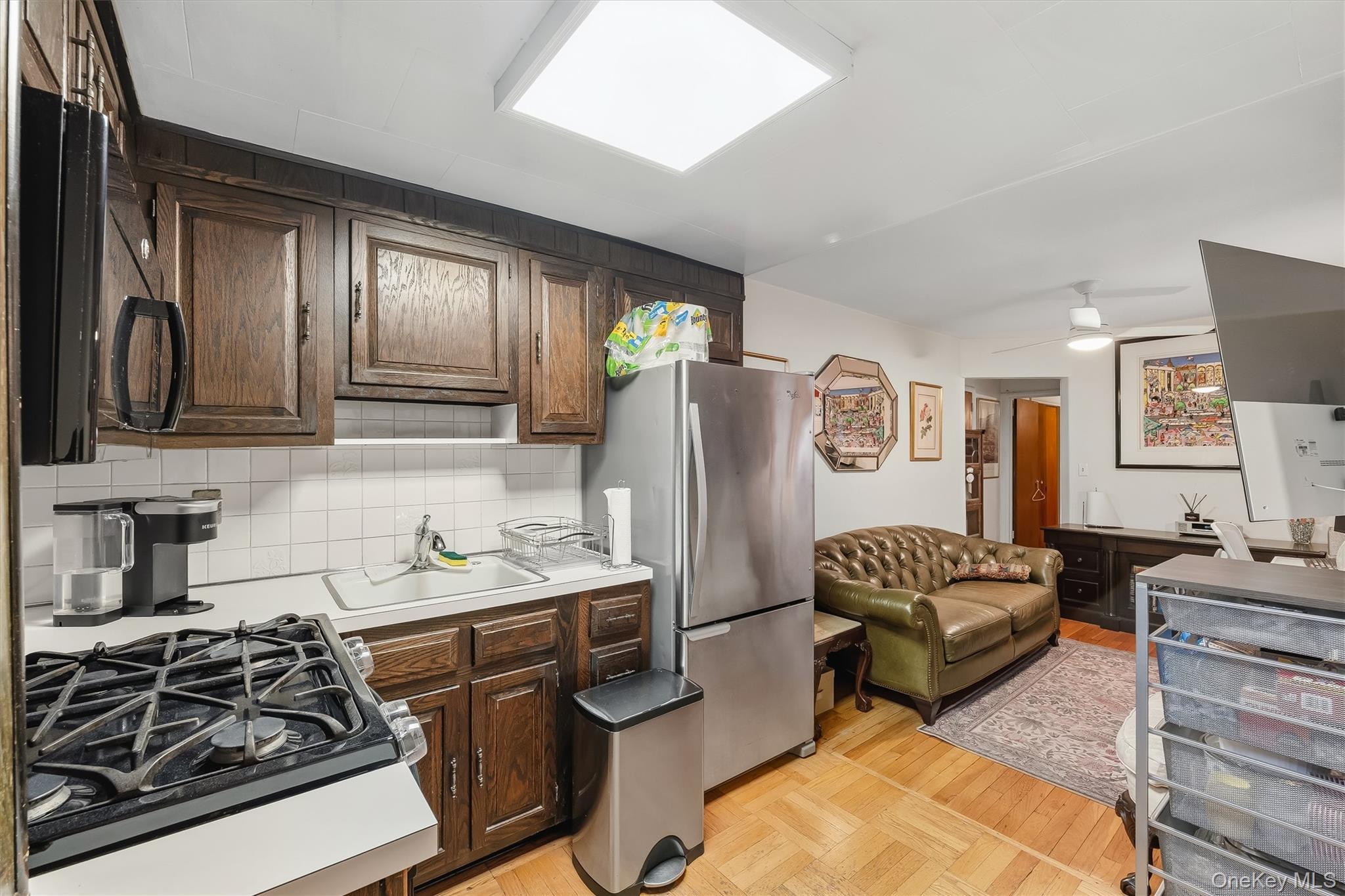 Single Family Westervelt Avenue Bronx, NY 10469, MLS-1021810-32