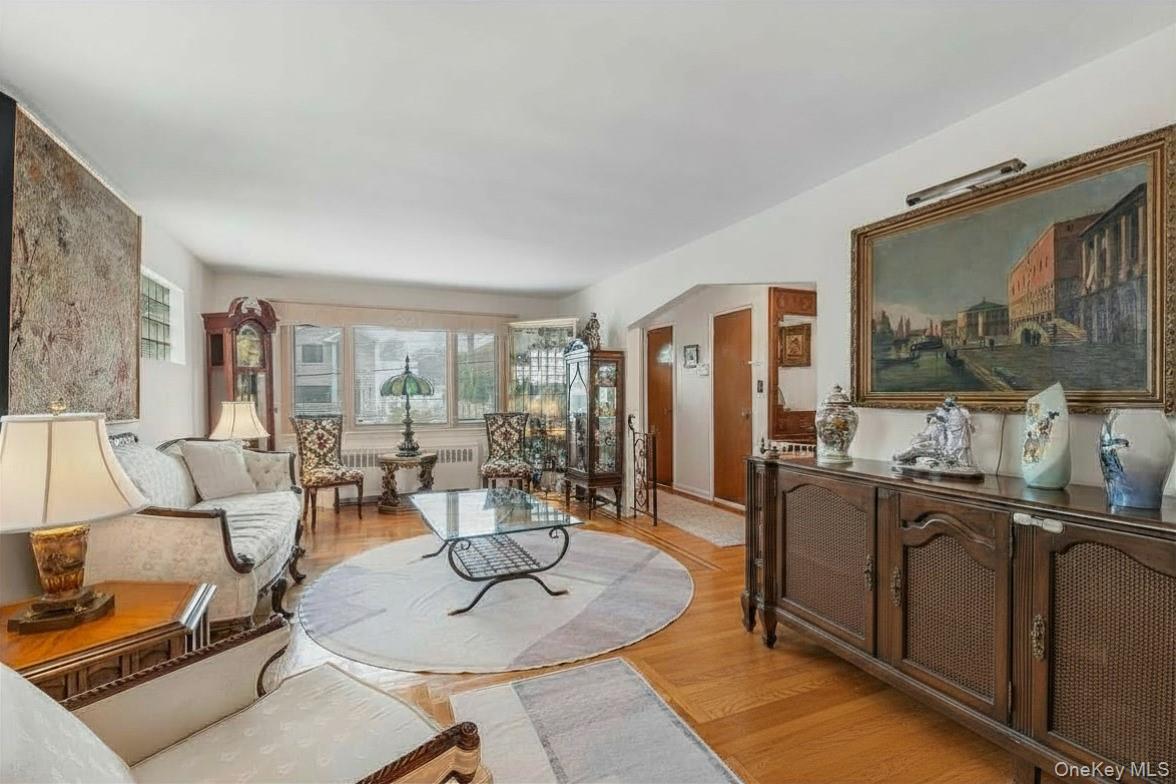 Single Family Westervelt Avenue Bronx, NY 10469, MLS-1021810-7