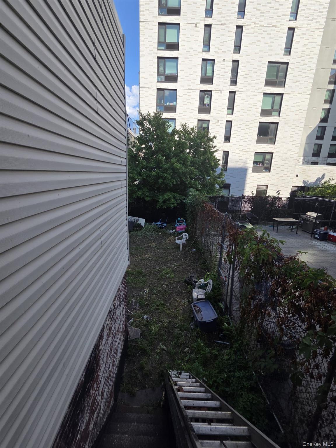 Single Family Bathgate Avenue Bronx, NY 10457, MLS-1021826-2