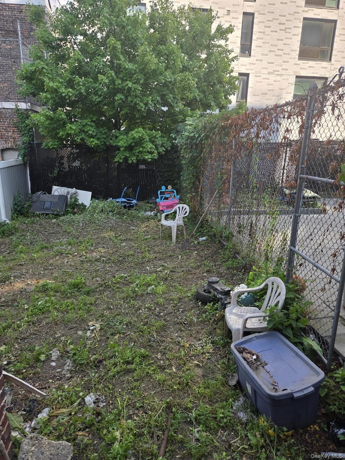 Single Family Bathgate Avenue  Bronx, NY 10457, MLS-1021826-4
