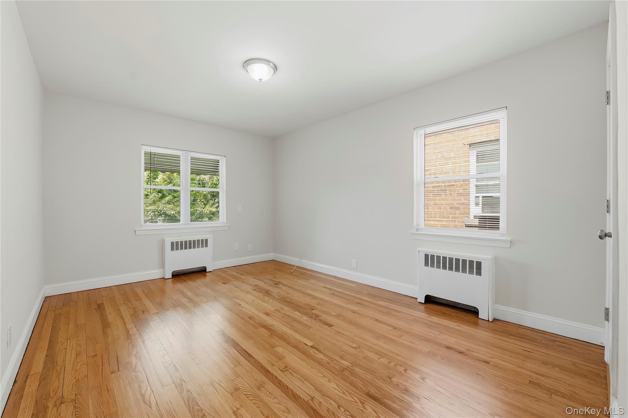 Single Family Quincy Avenue Bronx, NY 10465, MLS-1021886-18