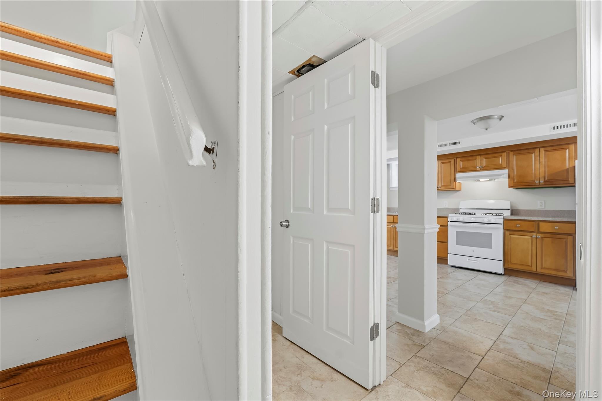 Single Family Quincy Avenue Bronx, NY 10465, MLS-1021886-24