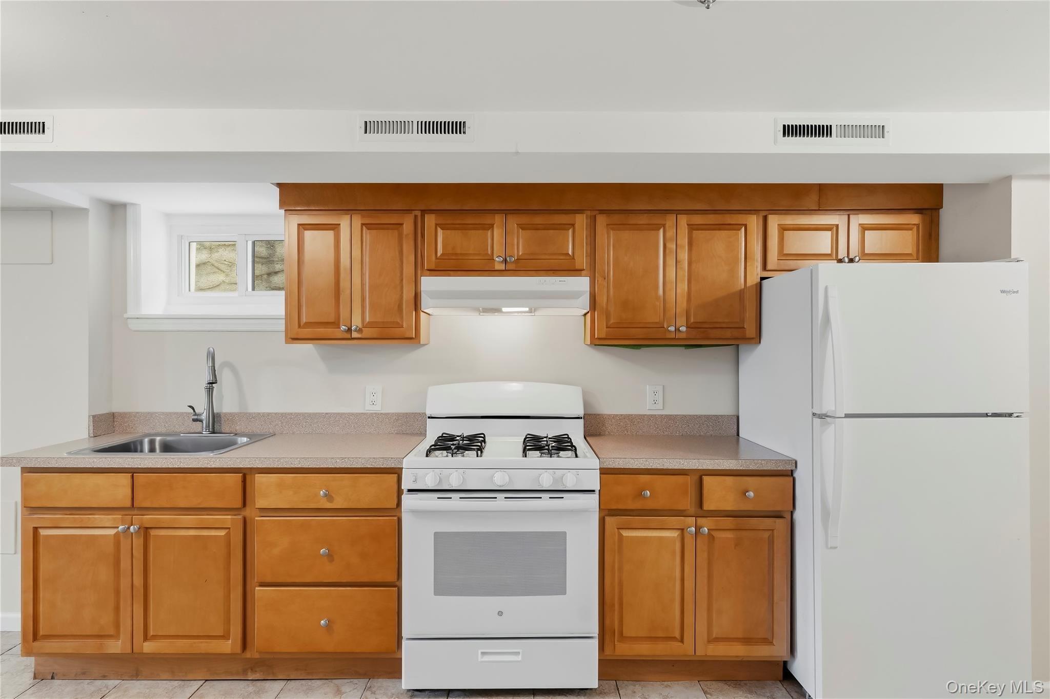 Single Family Quincy Avenue Bronx, NY 10465, MLS-1021886-27