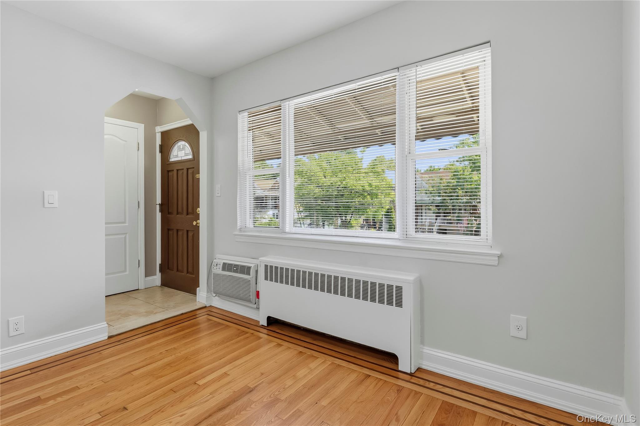 Single Family Quincy Avenue Bronx, NY 10465, MLS-1021886-3