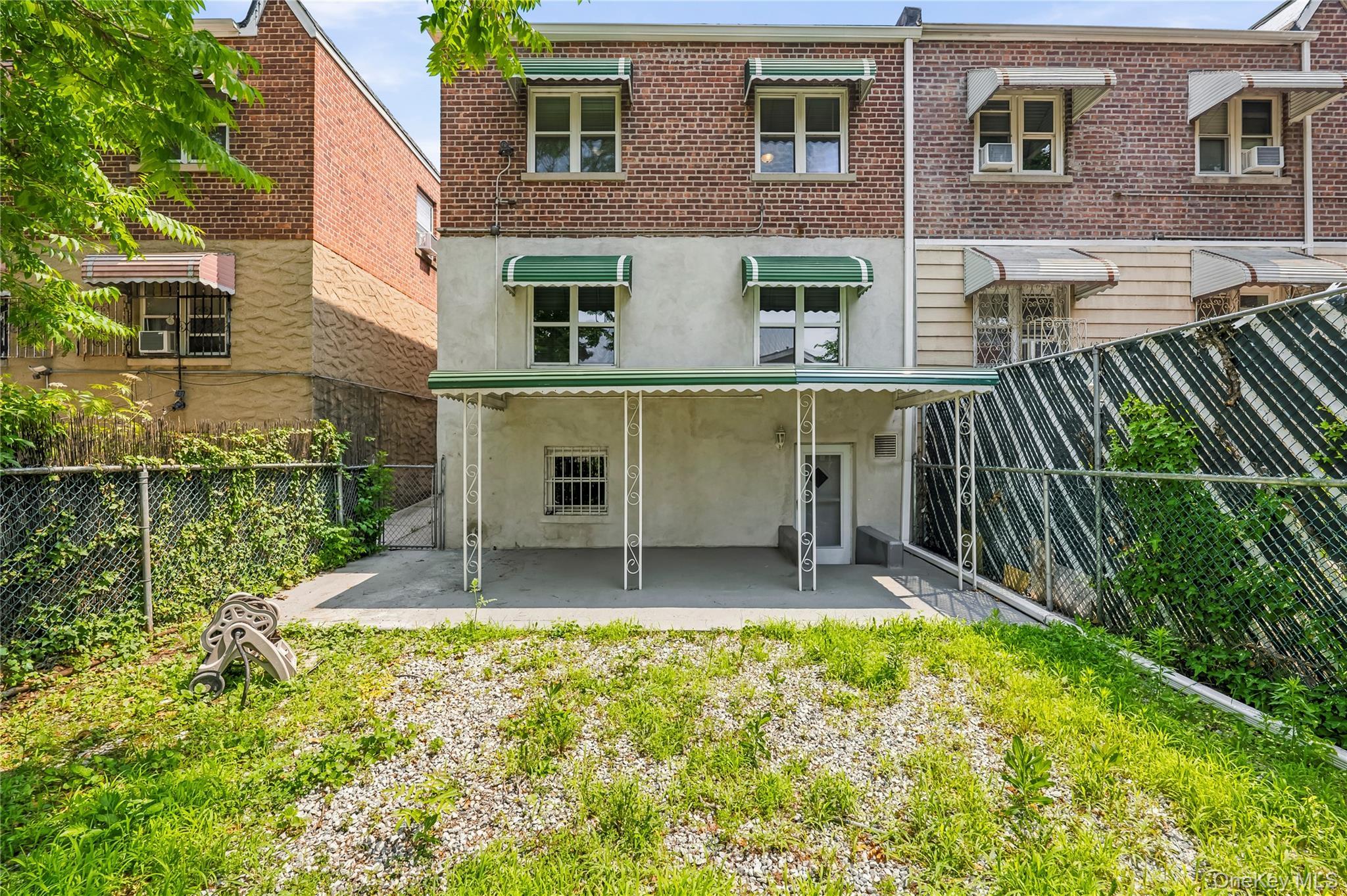 Single Family Quincy Avenue Bronx, NY 10465, MLS-1021886-36
