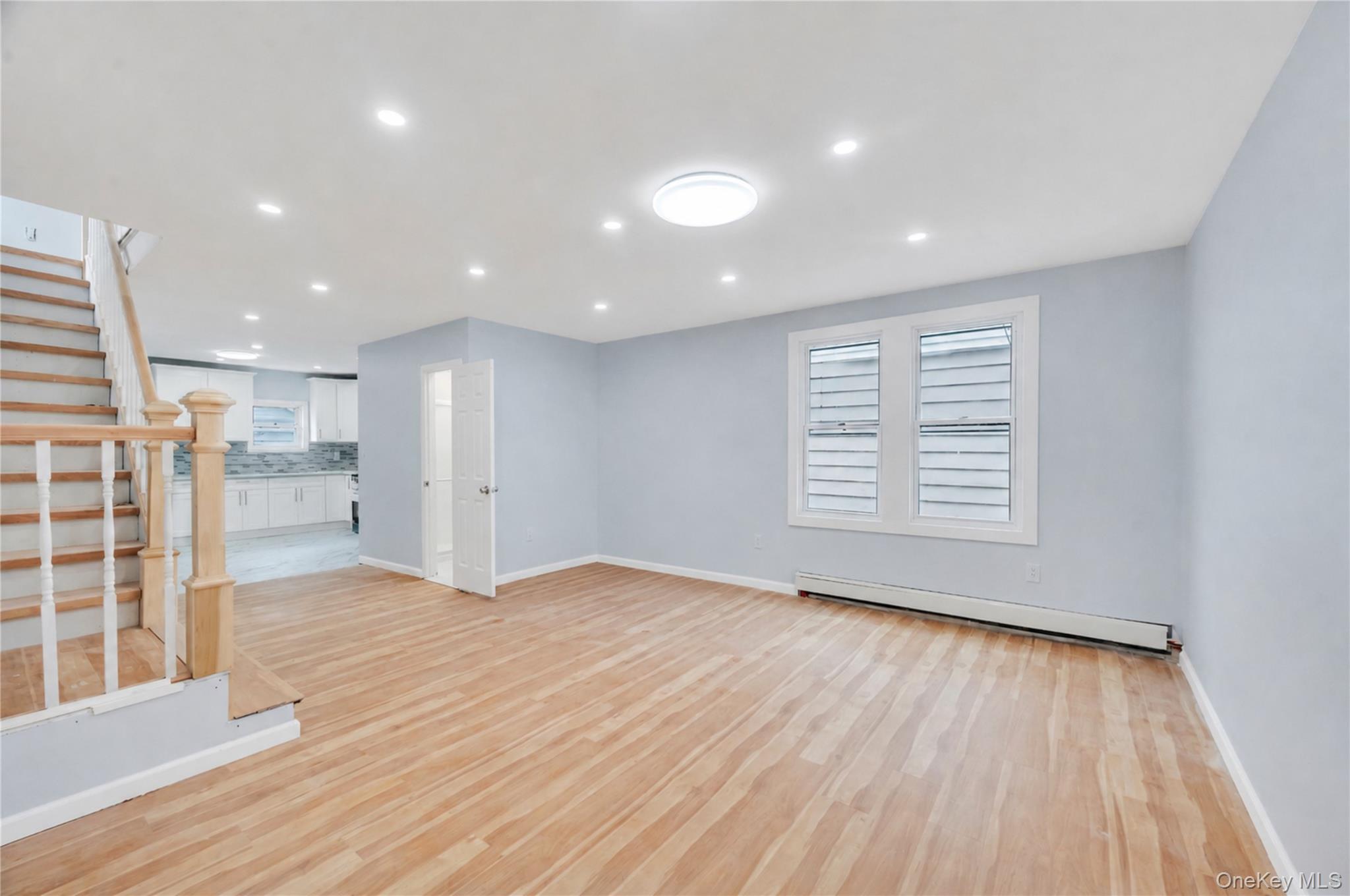 Single Family 110th Road  Queens, NY 11429, MLS-1021910-4