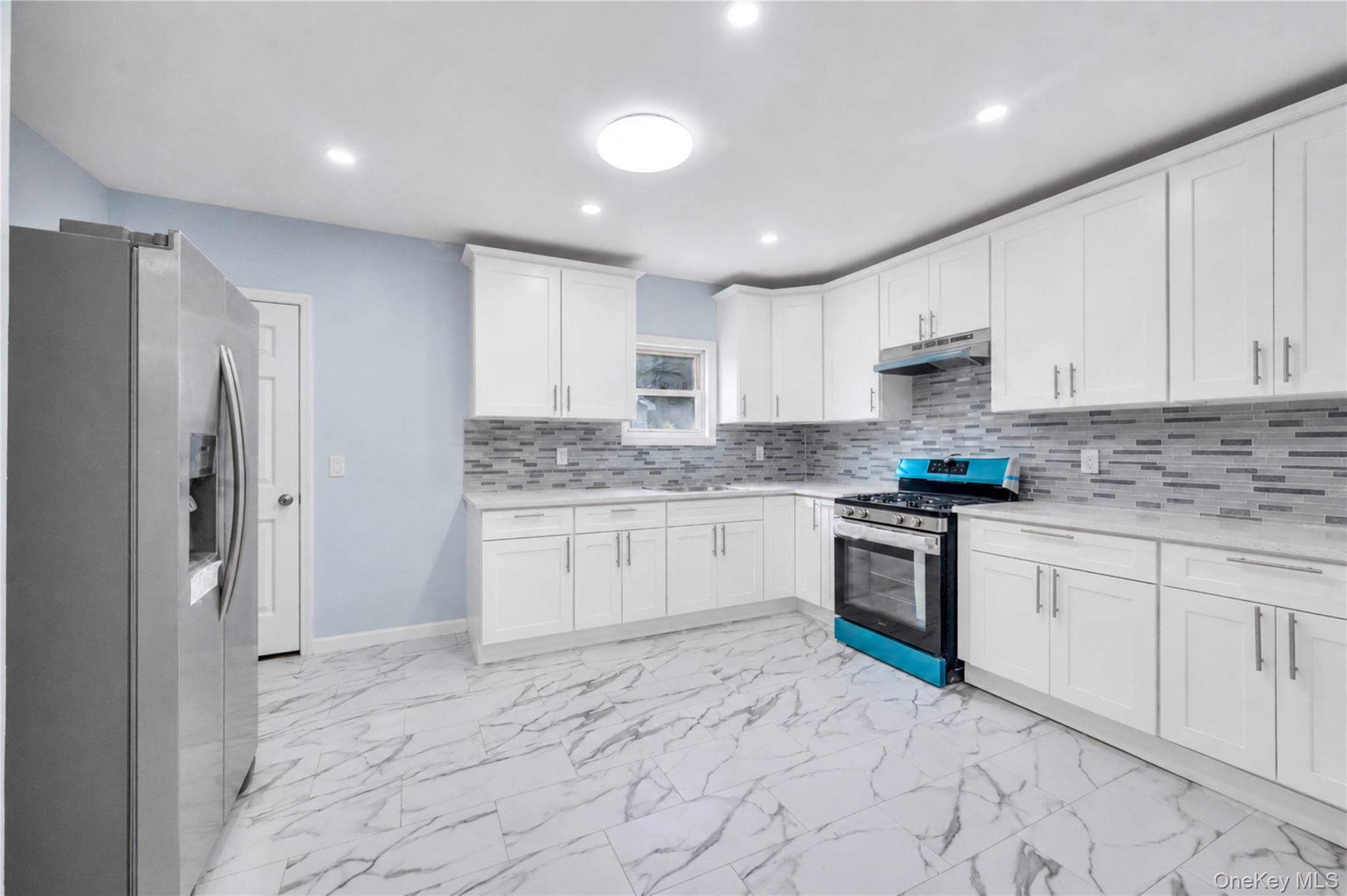 Single Family 110th Road  Queens, NY 11429, MLS-1021910-8