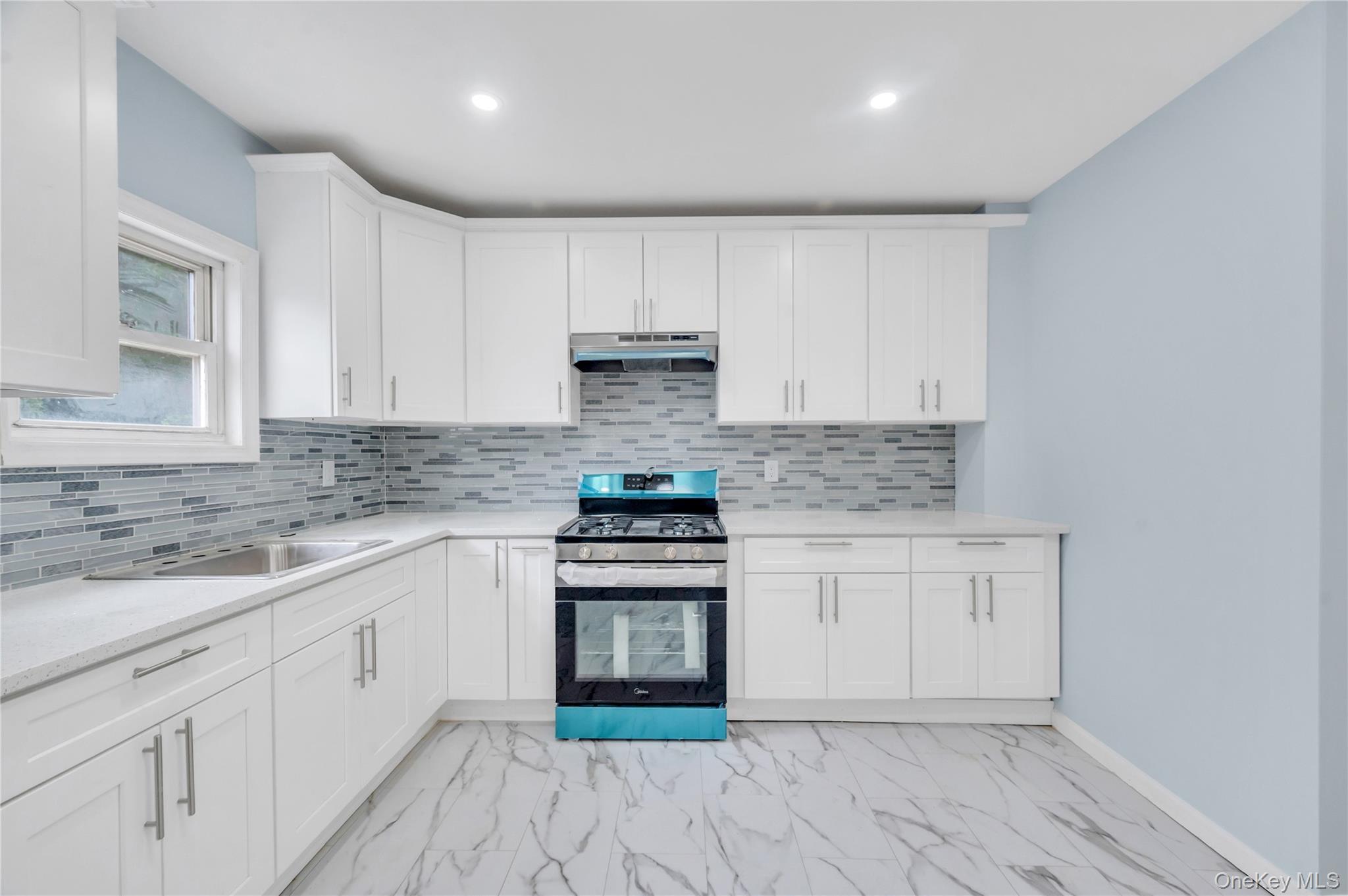Single Family 110th Road  Queens, NY 11429, MLS-1021910-9