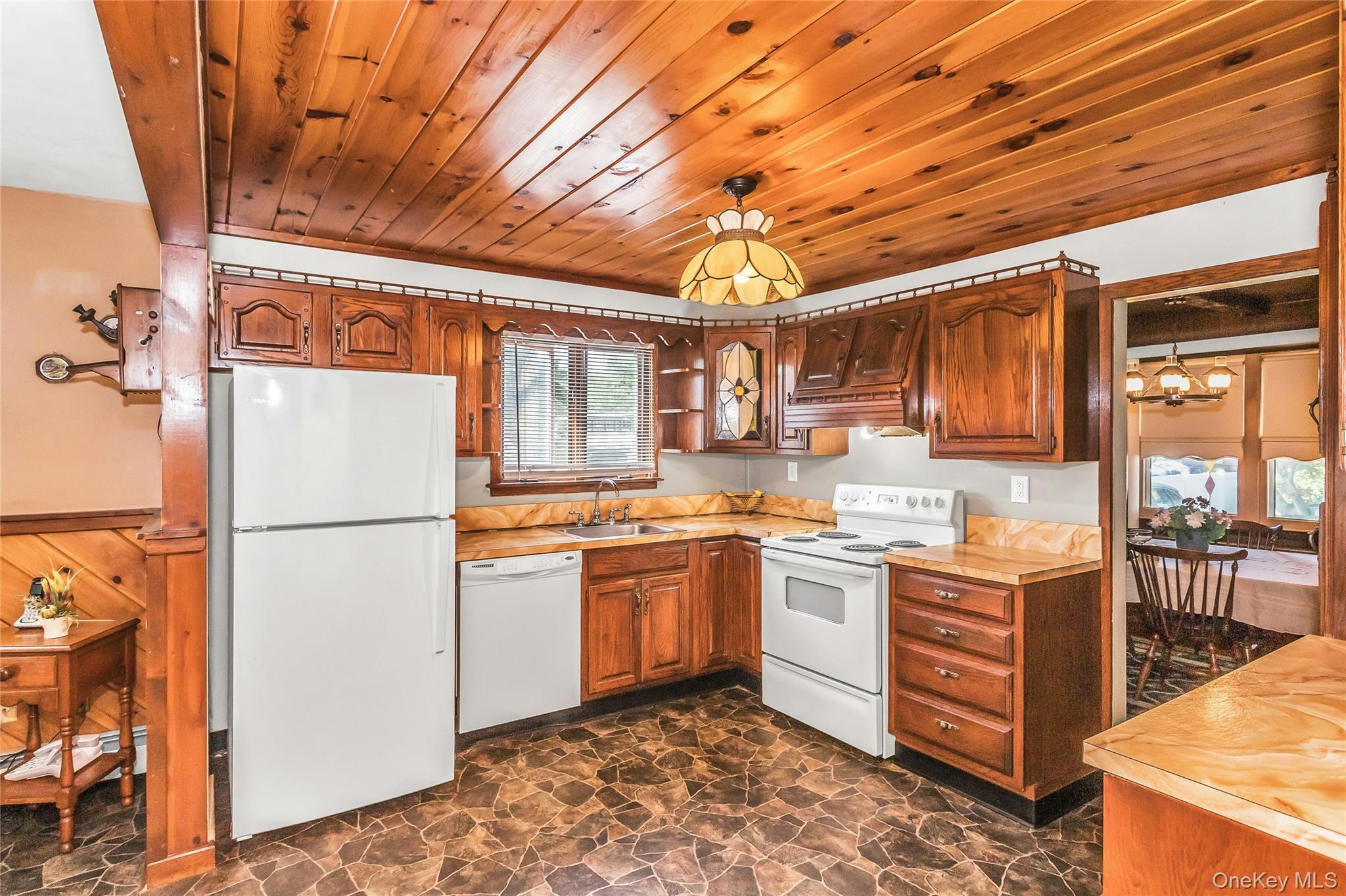Single Family Kays Court Suffolk County, NY 11703, MLS-1021916-6