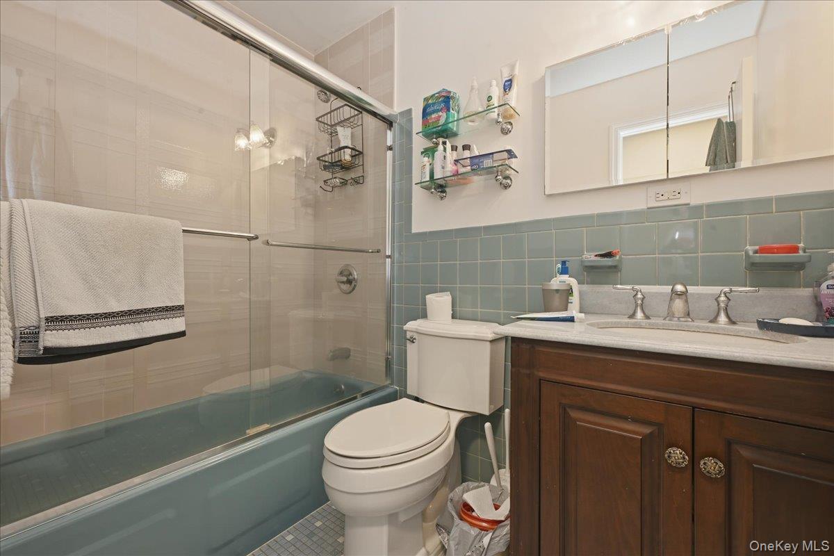 Single Family 129th Street Queens, NY 11356, MLS-1021927-16