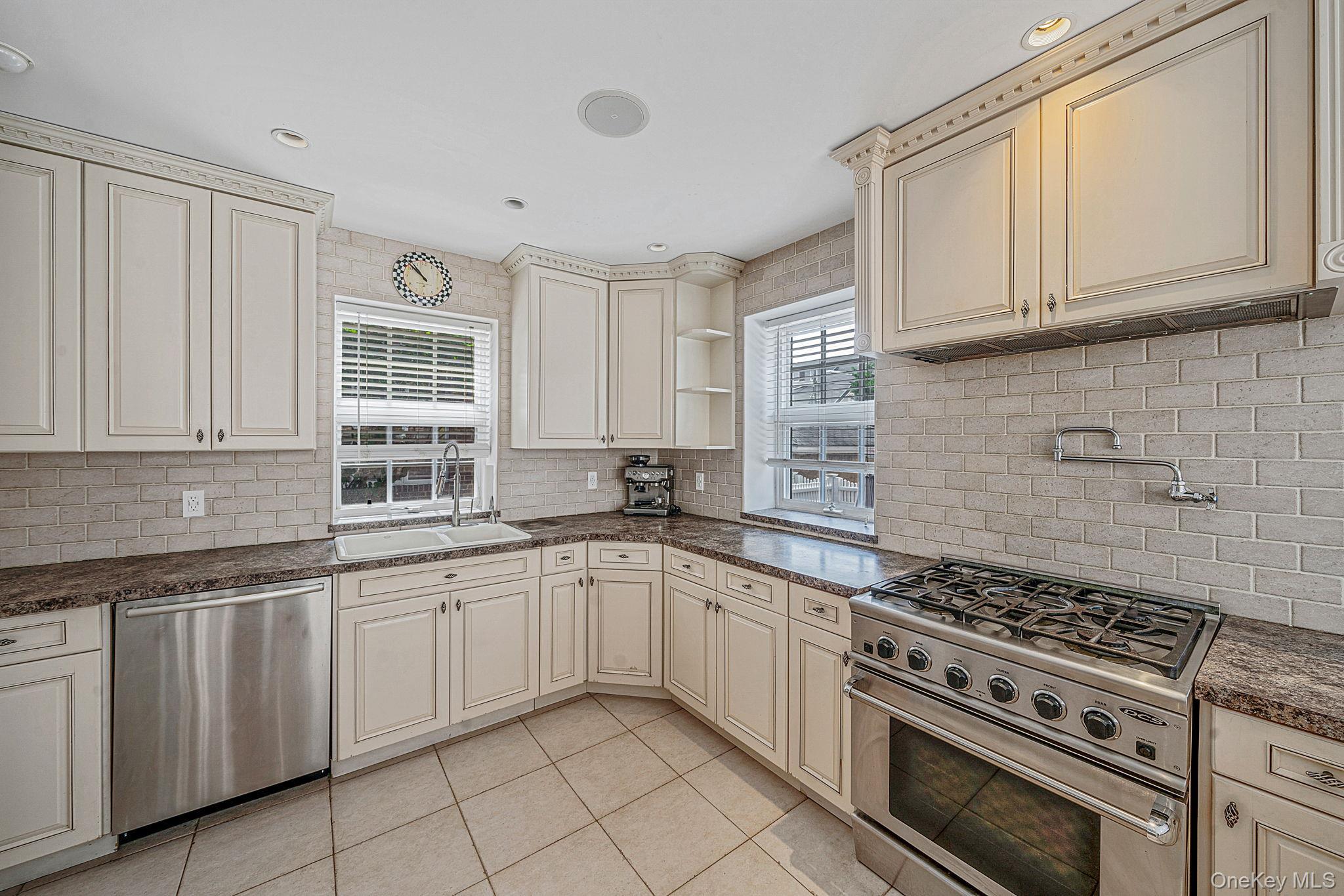 Single Family 85th Street Brooklyn, NY 11209, MLS-1021966-16