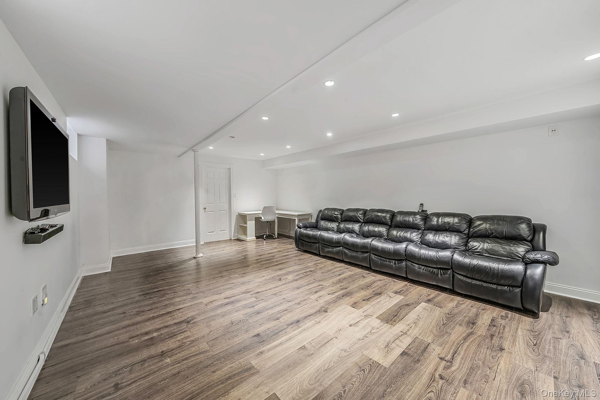 Single Family 85th Street Brooklyn, NY 11209, MLS-1021966-32
