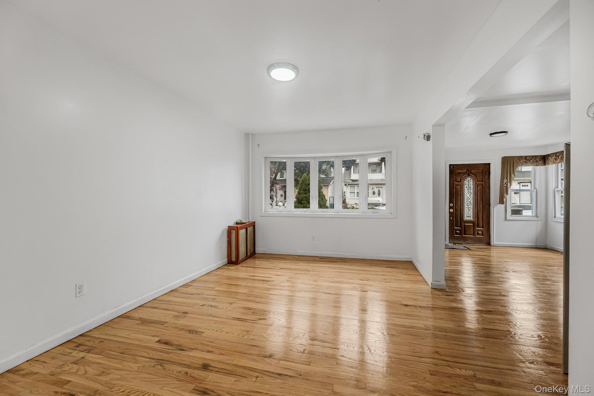 Single Family 107th Avenue  Queens, NY 11417, MLS-1021993-5