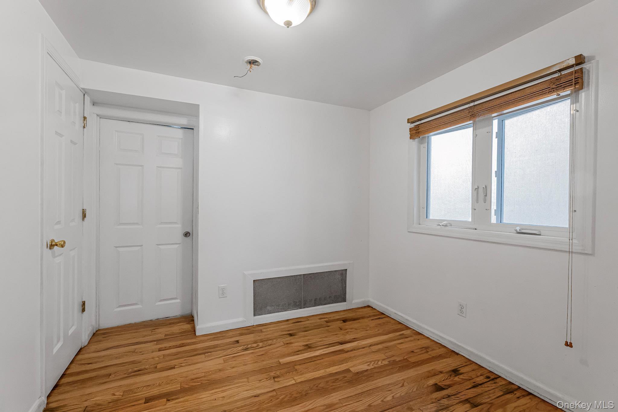 Single Family 107th Avenue  Queens, NY 11417, MLS-1021993-6