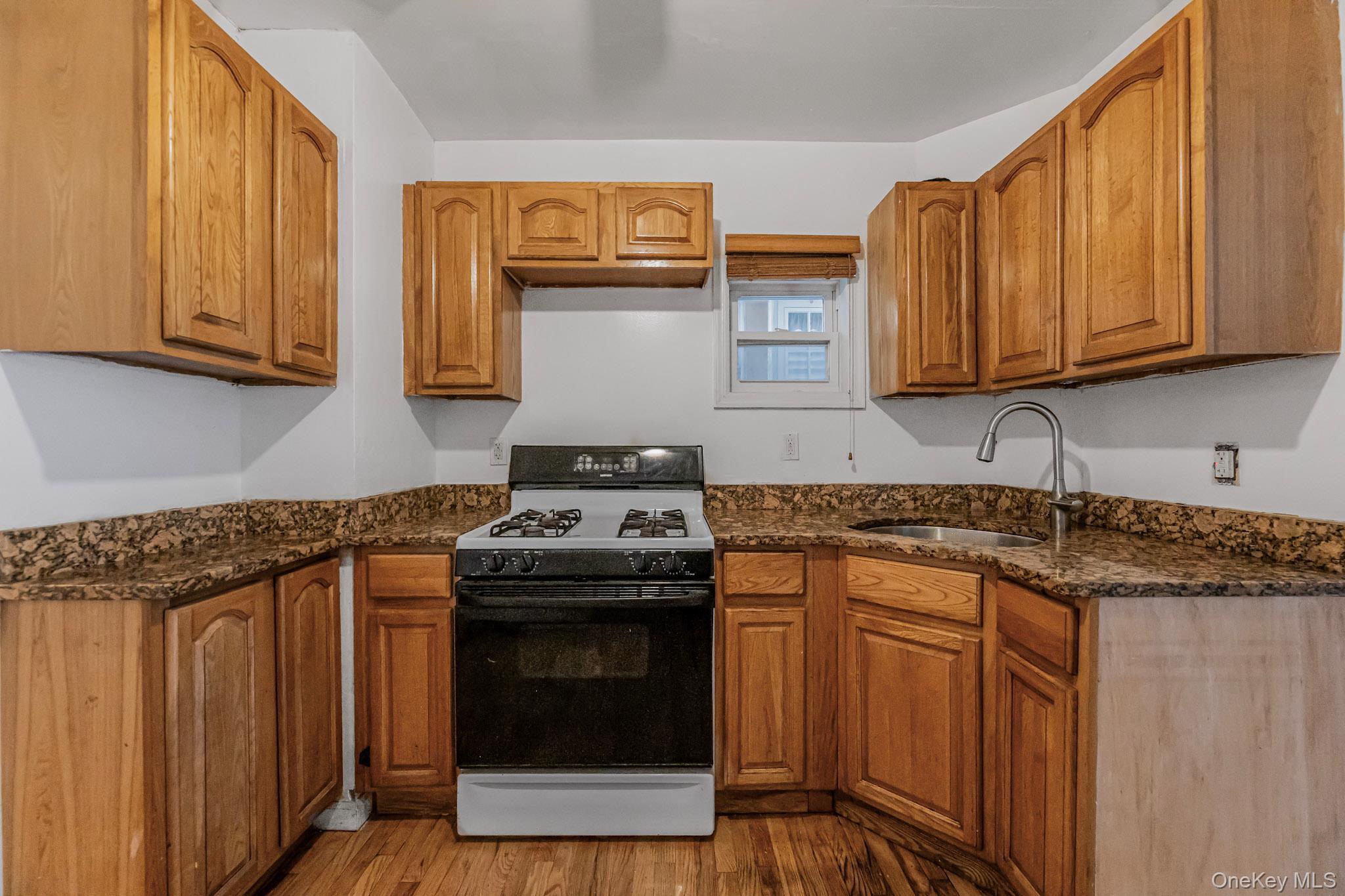 Single Family 107th Avenue  Queens, NY 11417, MLS-1021993-8