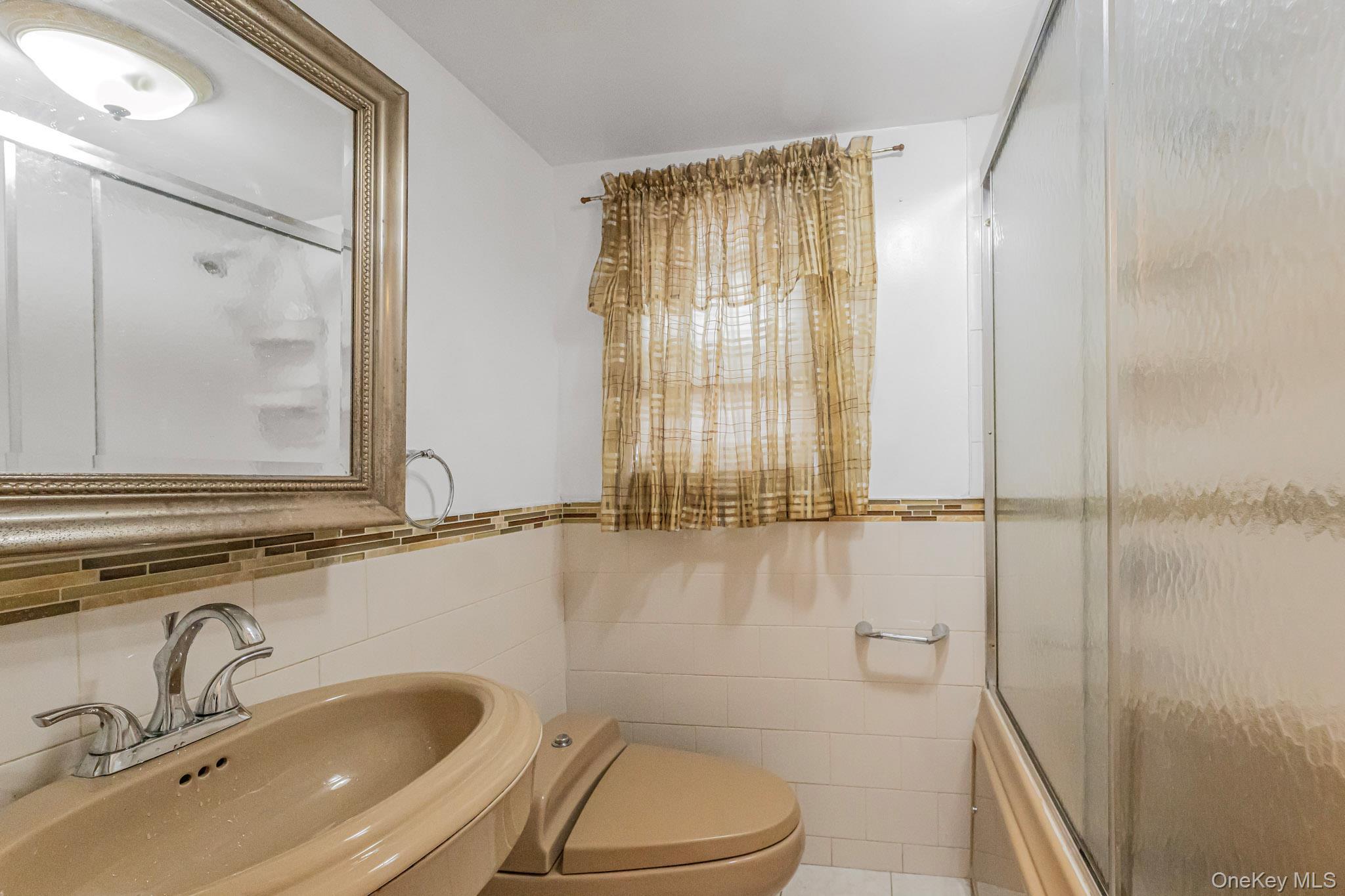 Single Family 107th Avenue  Queens, NY 11417, MLS-1021993-9