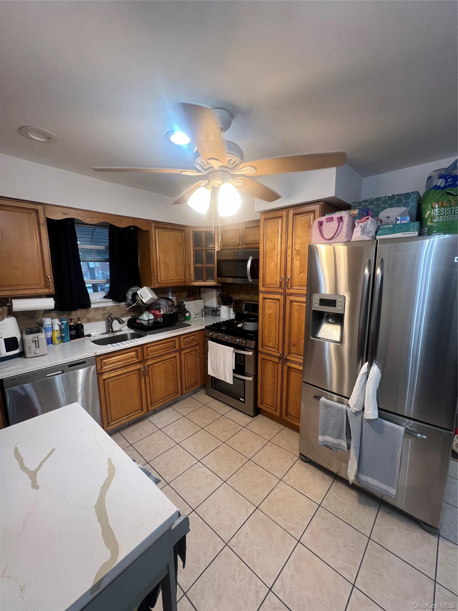 Single Family Murdock Avenue Bronx, NY 10466, MLS-1021997-5