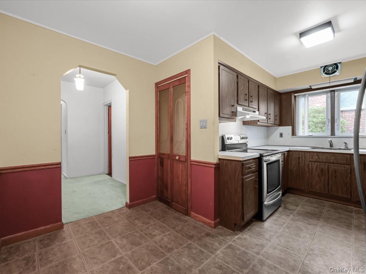 Single Family 217th Street Queens, NY 11427, MLS-1021999-12