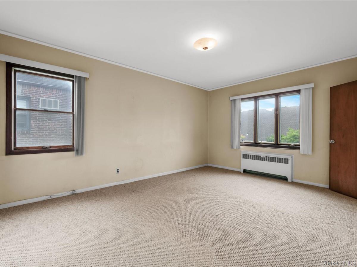 Single Family 217th Street Queens, NY 11427, MLS-1021999-16