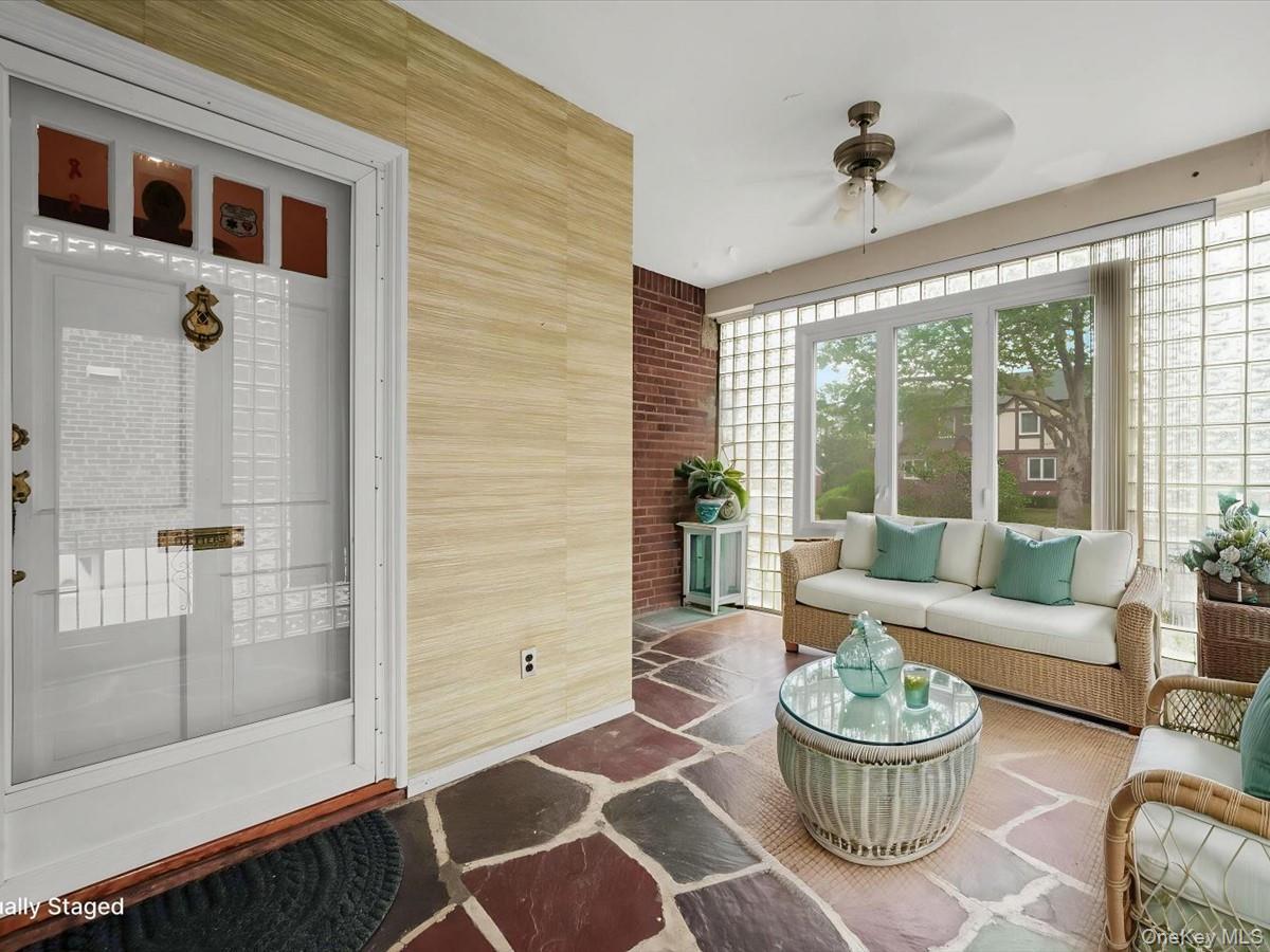 Single Family 217th Street Queens, NY 11427, MLS-1021999-4