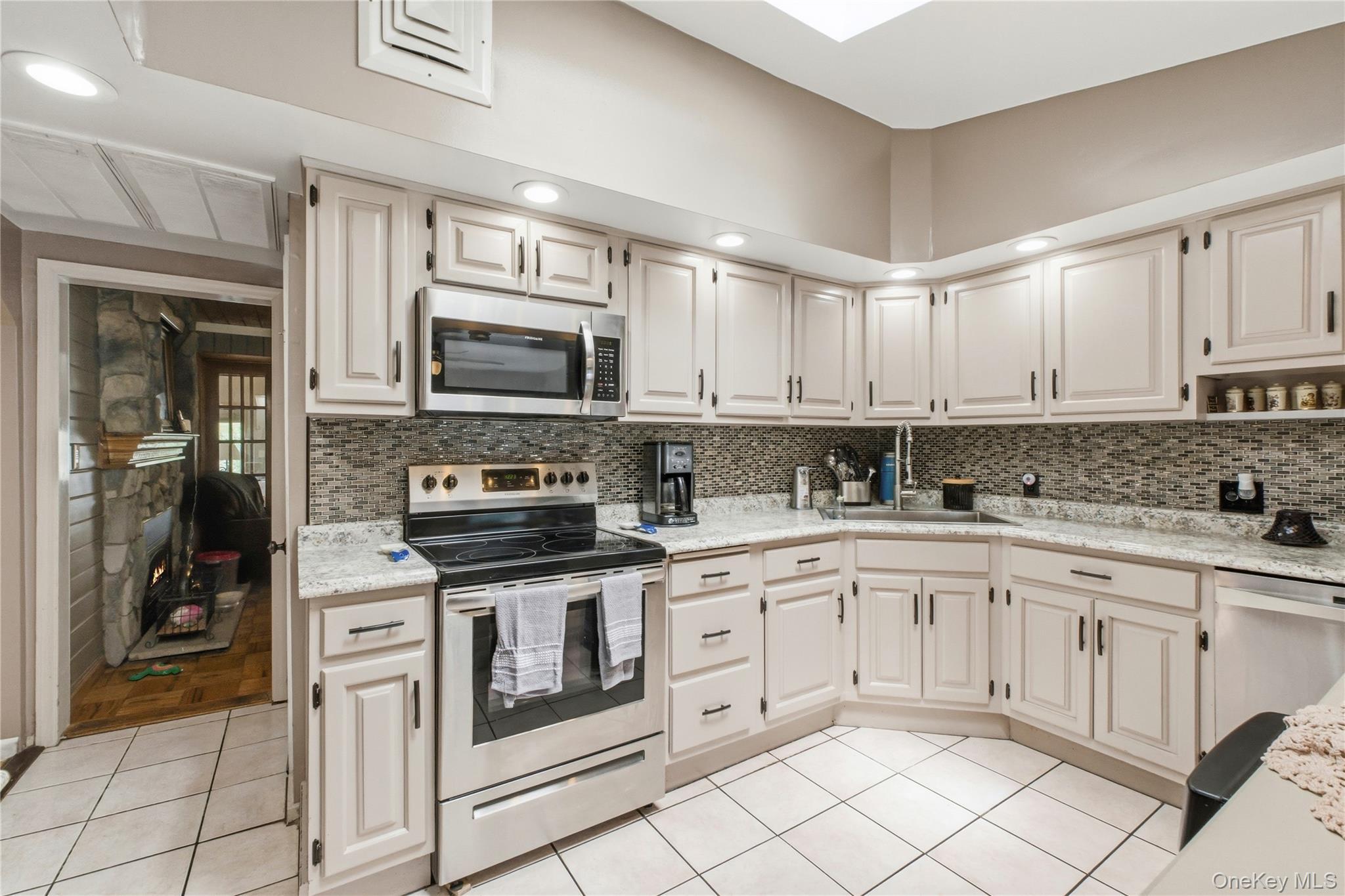 Single Family Oak Ridge Road  Dutchess County, NY 12533, MLS-1022034-22