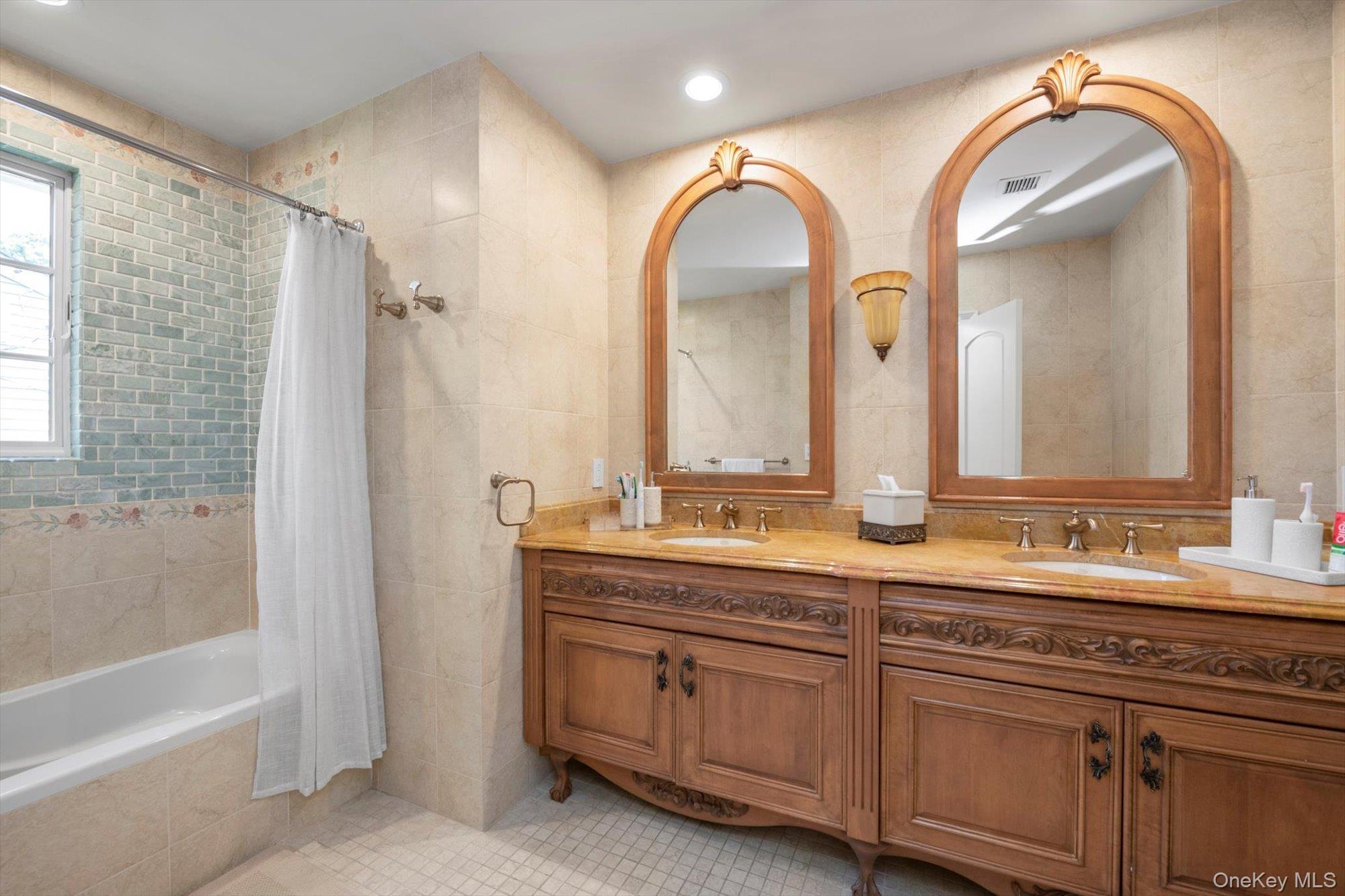 Single Family Hillcrest Place  Nassau County, NY 11581, MLS-1022067-22