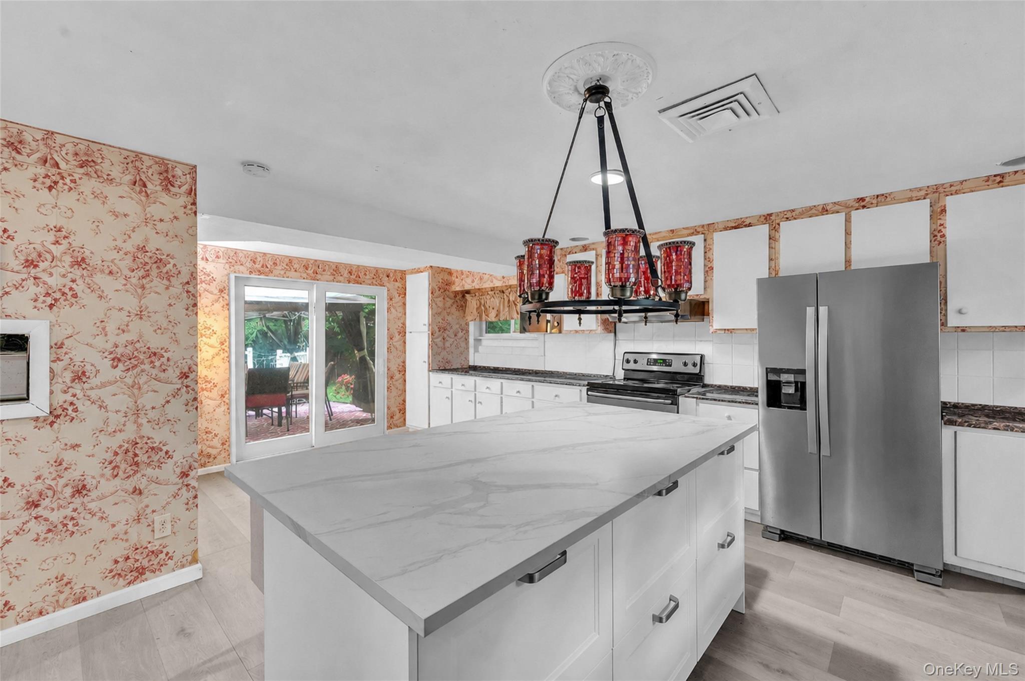 Single Family Holbrook Road Suffolk County, NY 11720, MLS-1022073-14
