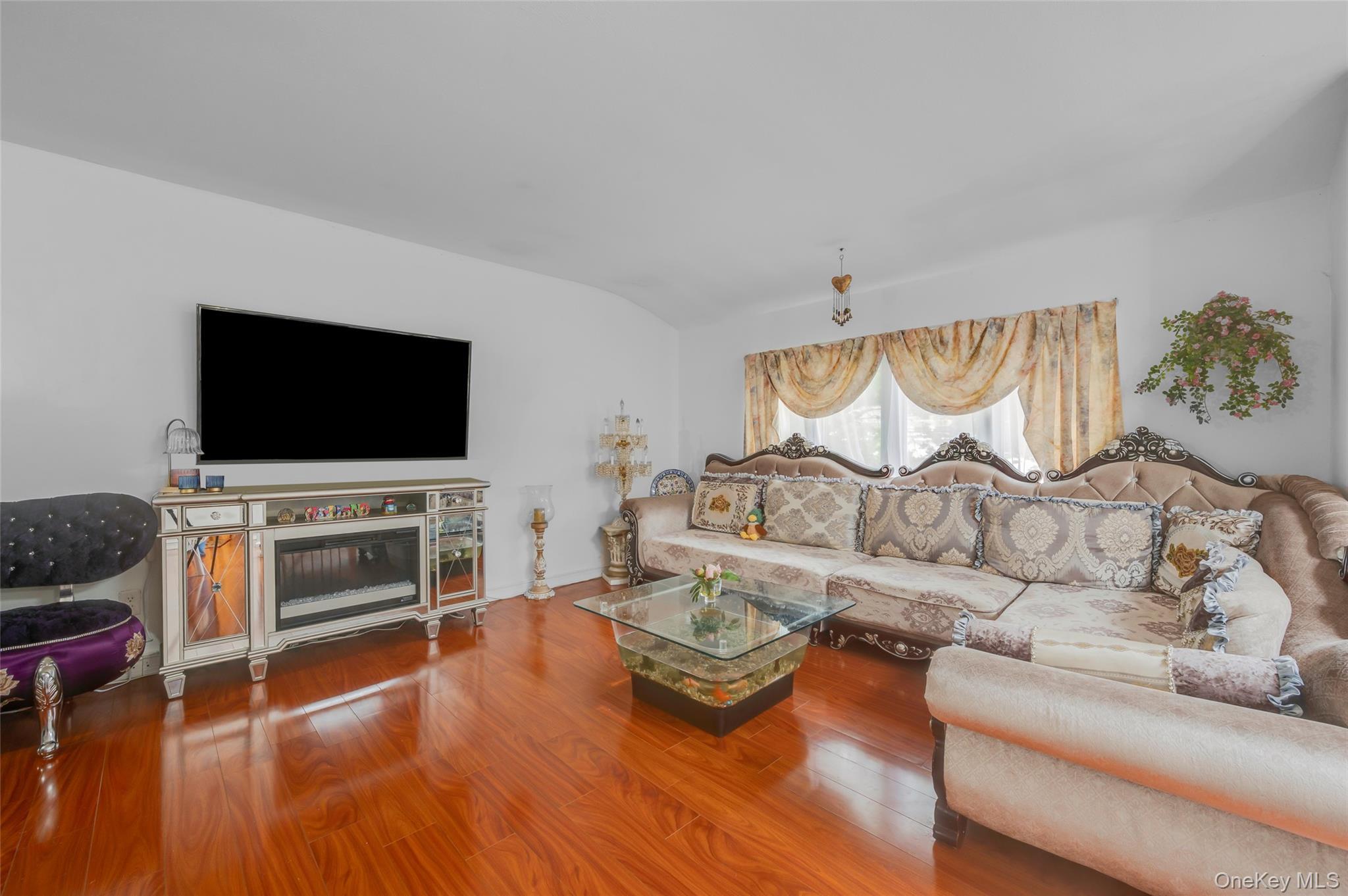 Single Family Holbrook Road Suffolk County, NY 11720, MLS-1022073-7