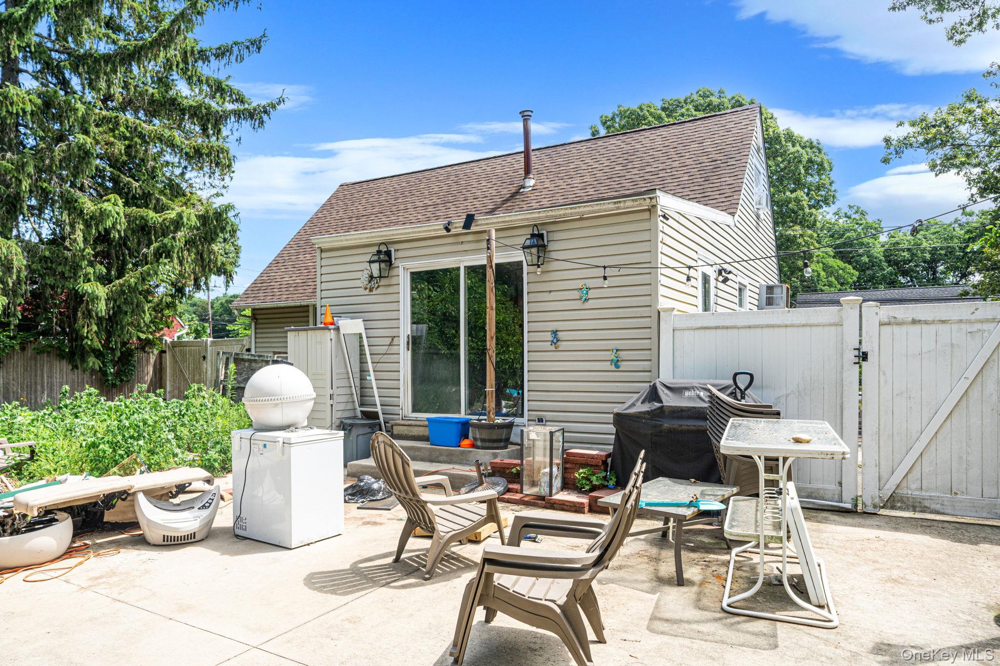 Single Family Marshall Drive Suffolk County, NY 11784, MLS-1022095-15